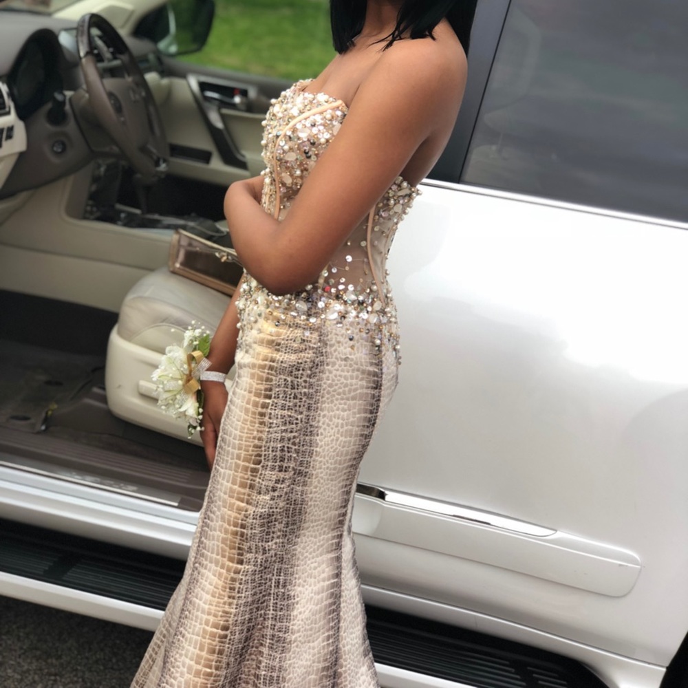 Prom dress